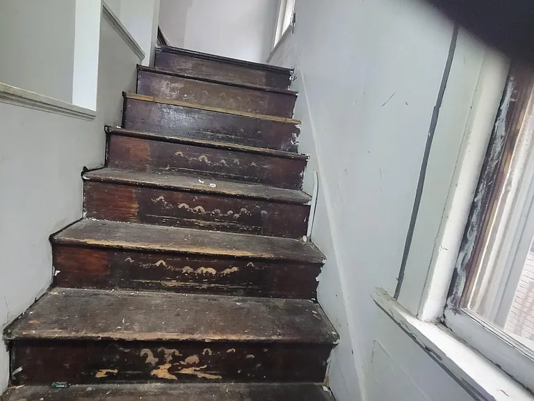 1908 N Union St — Photo 30