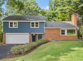 30 Birch Hill Dr, West Hartford, CT 06107