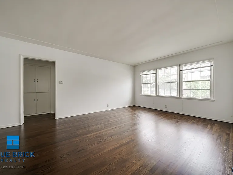 9633 W Olympic Blvd #10 — Photo 22
