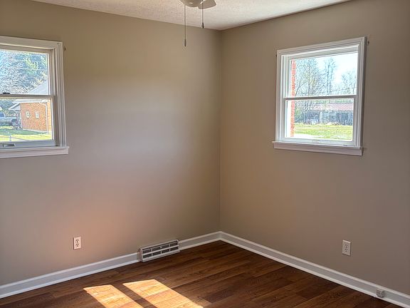 5th image of 371 Highland Ave #379