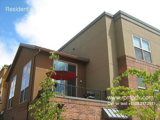 1st image of 6211 NE Carillion Dr Unit 201
