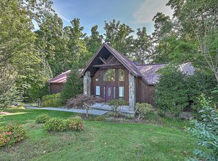 330 Golf Course Rd, Unicoi, TN 37692