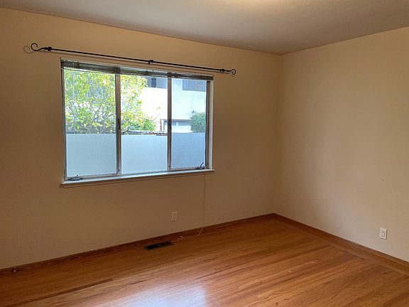 3rd image of 254 Hawthorne Ave