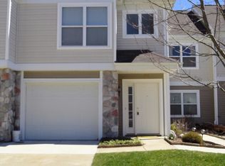 609 Fieldstone Cir W, Chelsea, MI