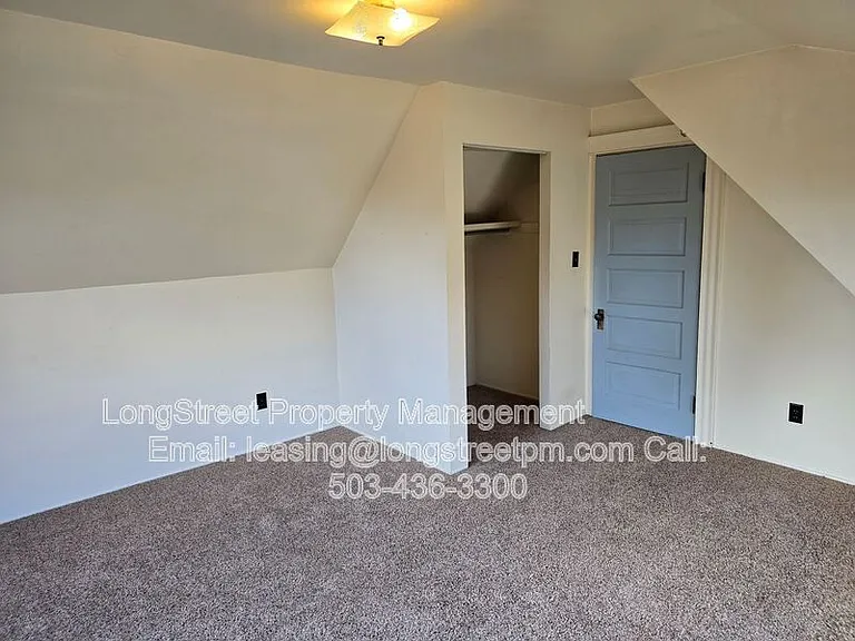 1052 SW Western Blvd #UPPER — Photo 11