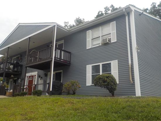 319 Privilege St, Woonsocket, RI 02895