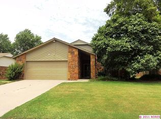 1300 W Charleston St, Broken Arrow, OK 74011