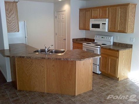 Kitchen with all appliances