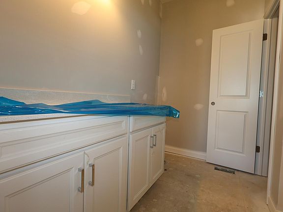 4th image of 7044 Sanctuary Dr NW