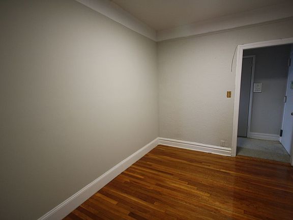 3rd image of 885 E 38th St APT 32