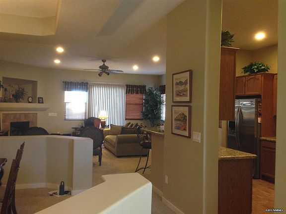 4th image of 1076 Harbor Town Cir