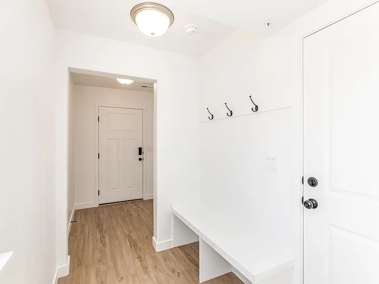 4198 W Gooseneck Ct — Photo 2