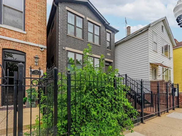 1750 W Cermak Rd, Chicago, IL 60608