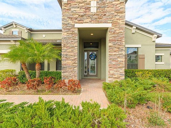 4th image of 19425 Whispering Brook Dr