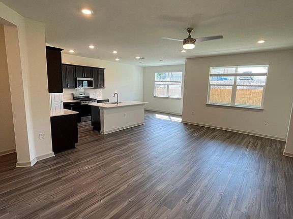 4th image of 13624 Lubeck Dr