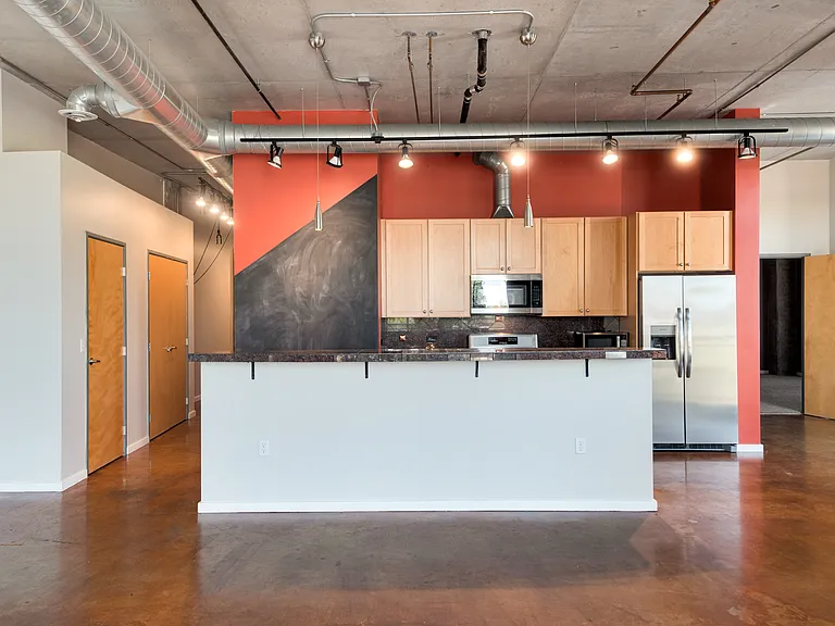 2899 N Speer Blvd #201 — Photo 8