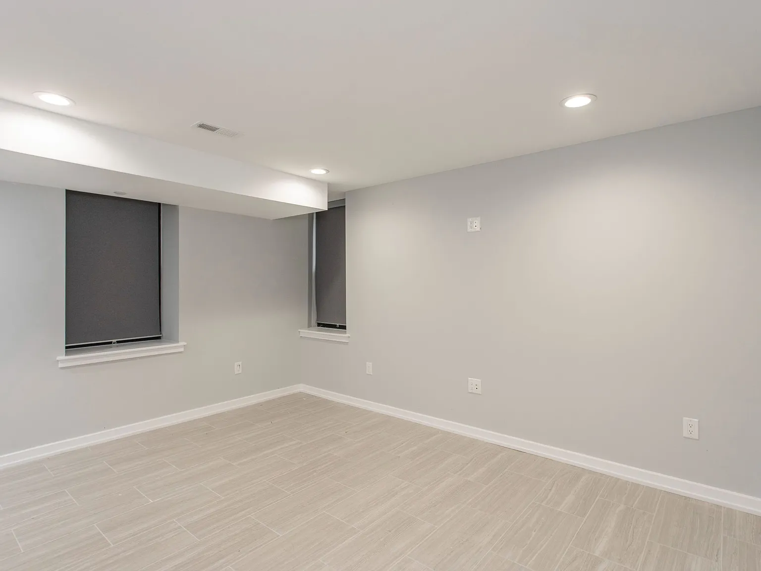 3 bed, 1187 sqft, $2,200 — Photo 2