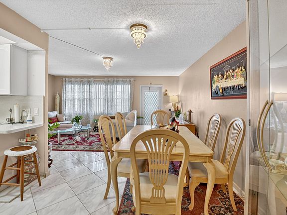 5th image of 1069 Cornwall D #D