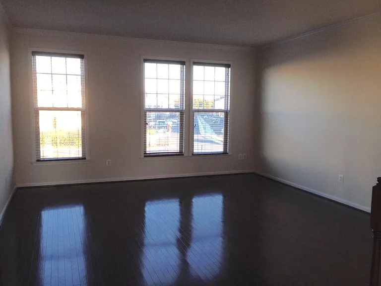 25175 Himalayas Ter — Photo 16