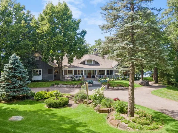 2740 Gale Rd, Wayzata, MN 55391