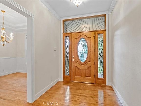 4th image of 88 Almond Ave