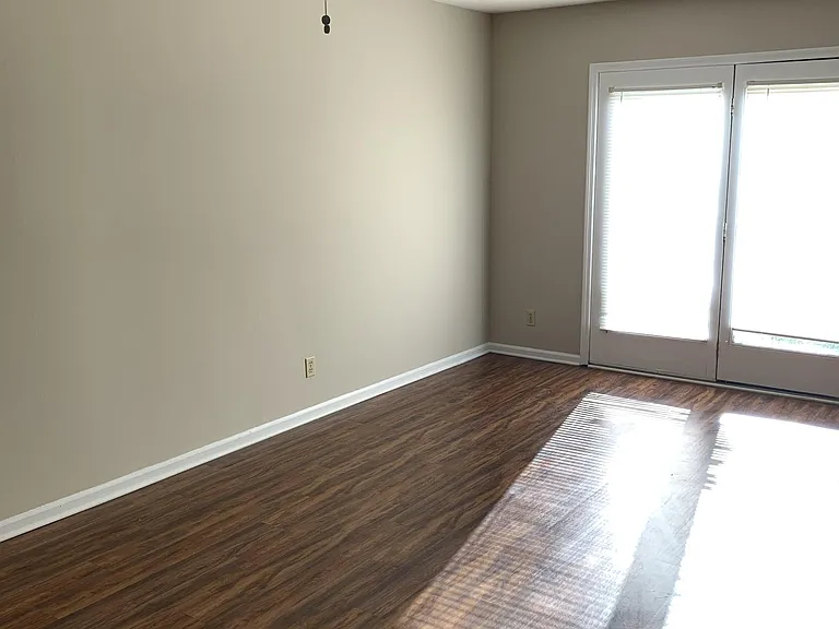104 Magnolia St — Photo 12