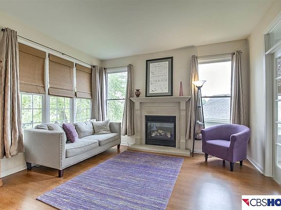 5th image of 18639 Leavenworth St