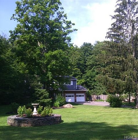1st image of 2 Meadowlark Dr