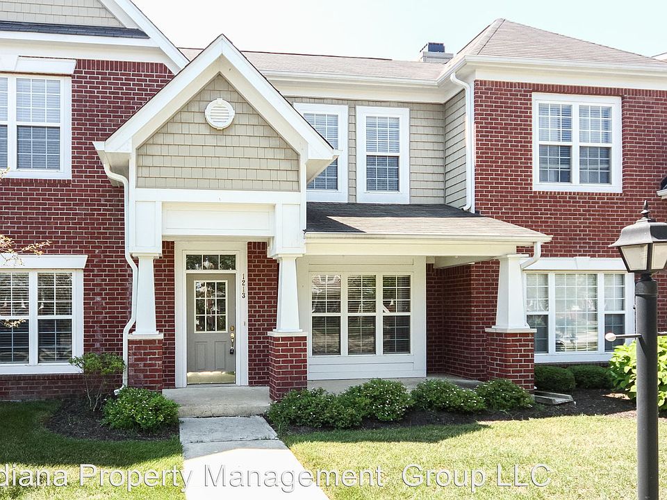 1st image of 1213 Middlebury Dr