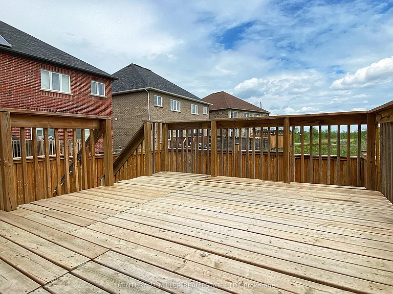67 Summerberry Way — Photo 27