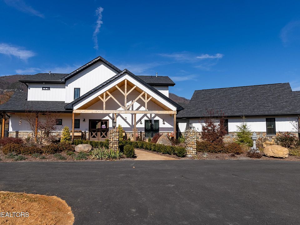 1st image of 1010 Keener Rd