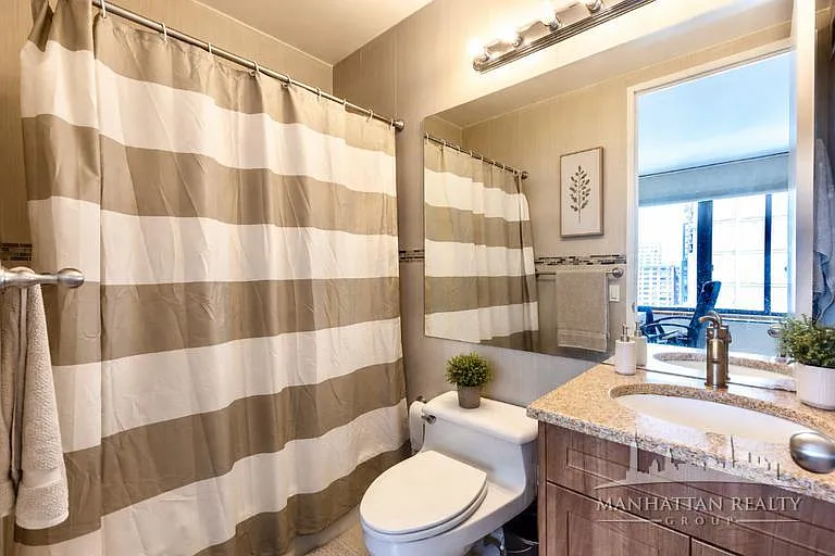 300 E 93rd St #15C — Photo 10