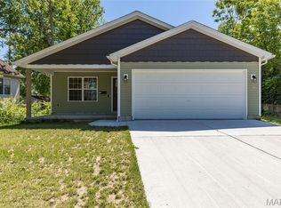 114 S 4th St, Festus, MO 63028