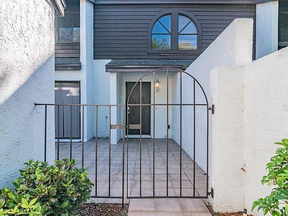 5th image of 7906 Luxbury Pl