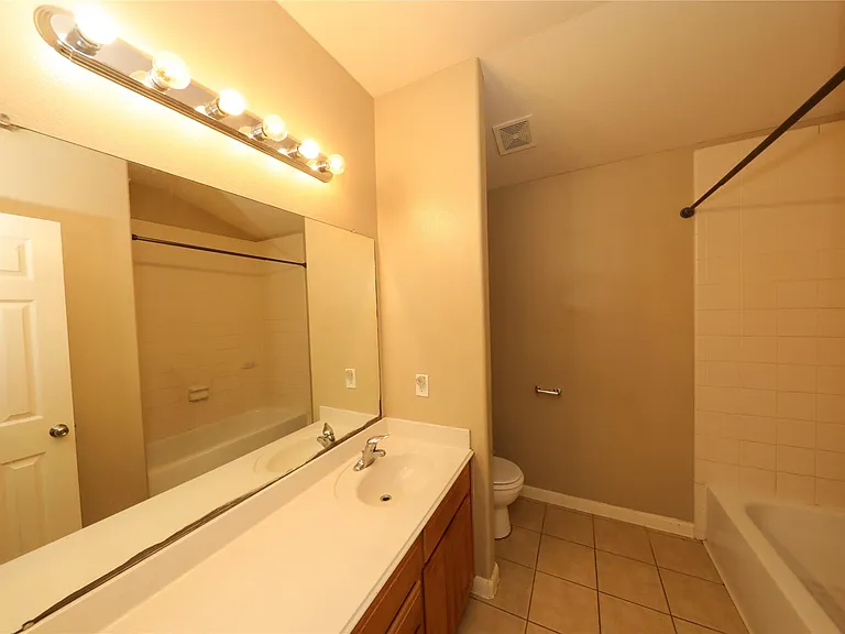 2311 Diamond Springs Dr — Photo 31