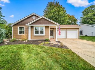 5869 Springwood Dr, Mentor On The Lake, OH 44060