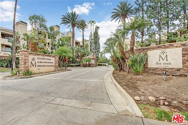 21520 Burbank Blvd #313 — Photo 1