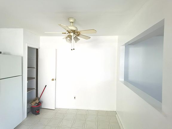 2nd image of 202 Shotwell Ave #1