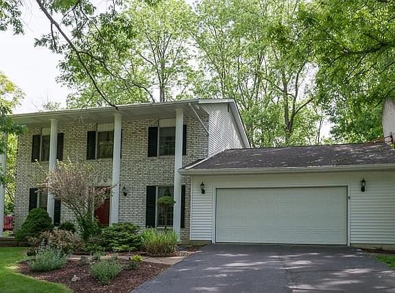4th image of 1777 Lochmoor Blvd
