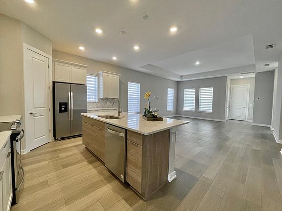 3rd image of 6958 Bridgman St