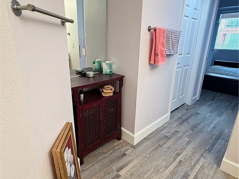 87 E Agate Ave #202 — Photo 13