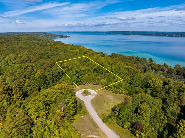 LOT 8 Timber Valley Ct, Rapid City, MI 49676