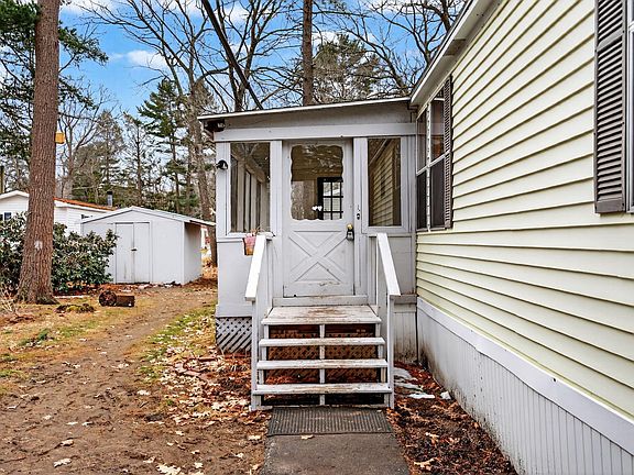 2nd image of 15 Valerie Avenue