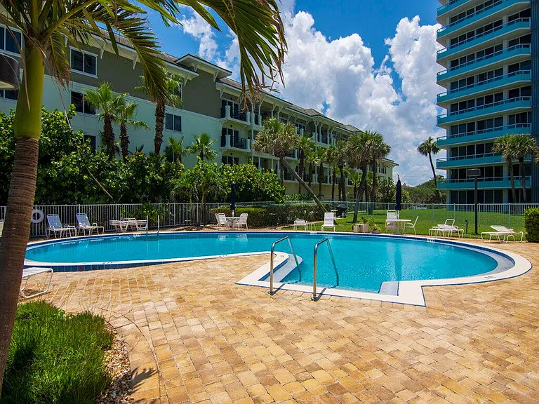 3554 Ocean Dr #1102 — Photo 29