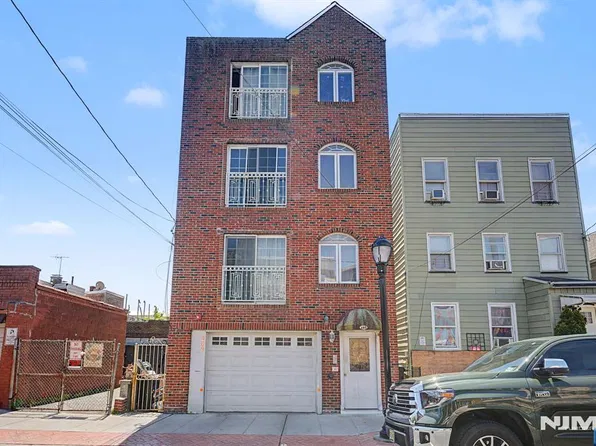 409 12th Street, Union City, NJ 07087