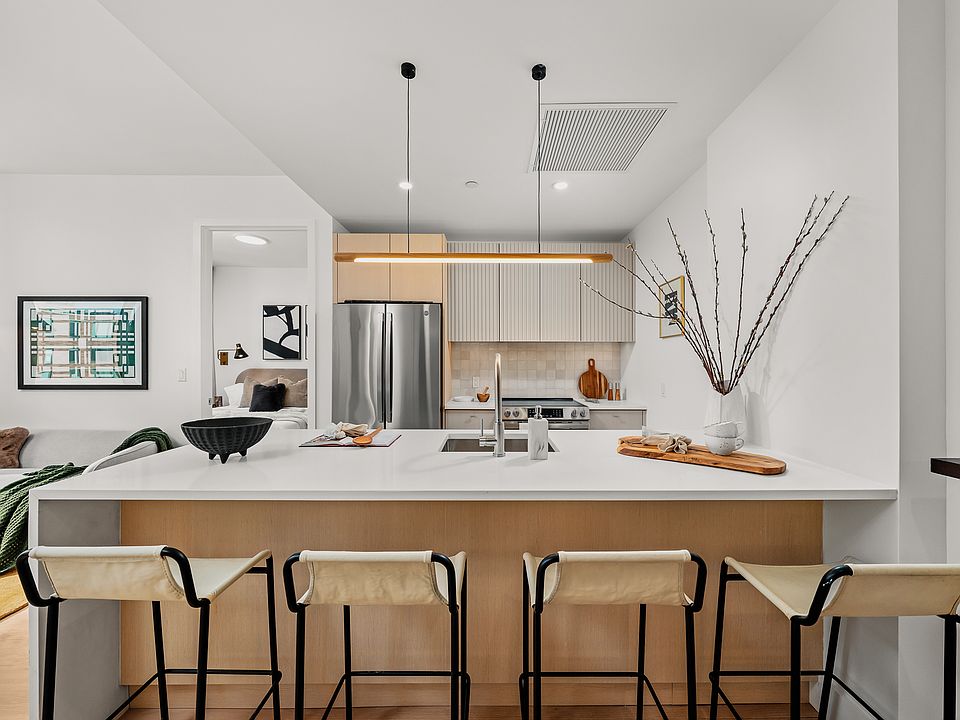1st image of 250 W 49th St #52801