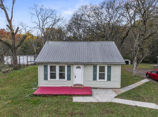 1517 Spring Hill Rd, Knoxville, TN 37914