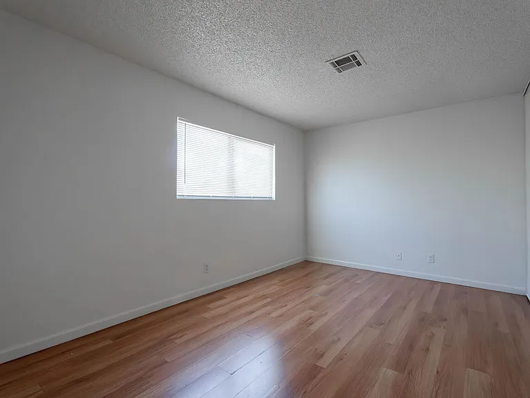 5198 Greene Ln — Photo 16