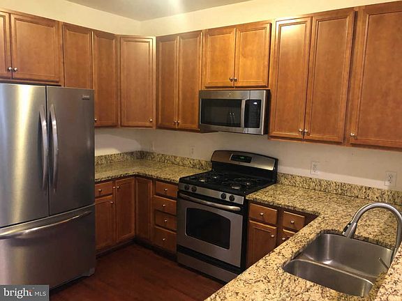 2nd image of 4421 Riverview Ln #45