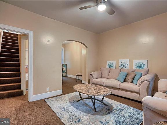 3rd image of 115 Hoerner St